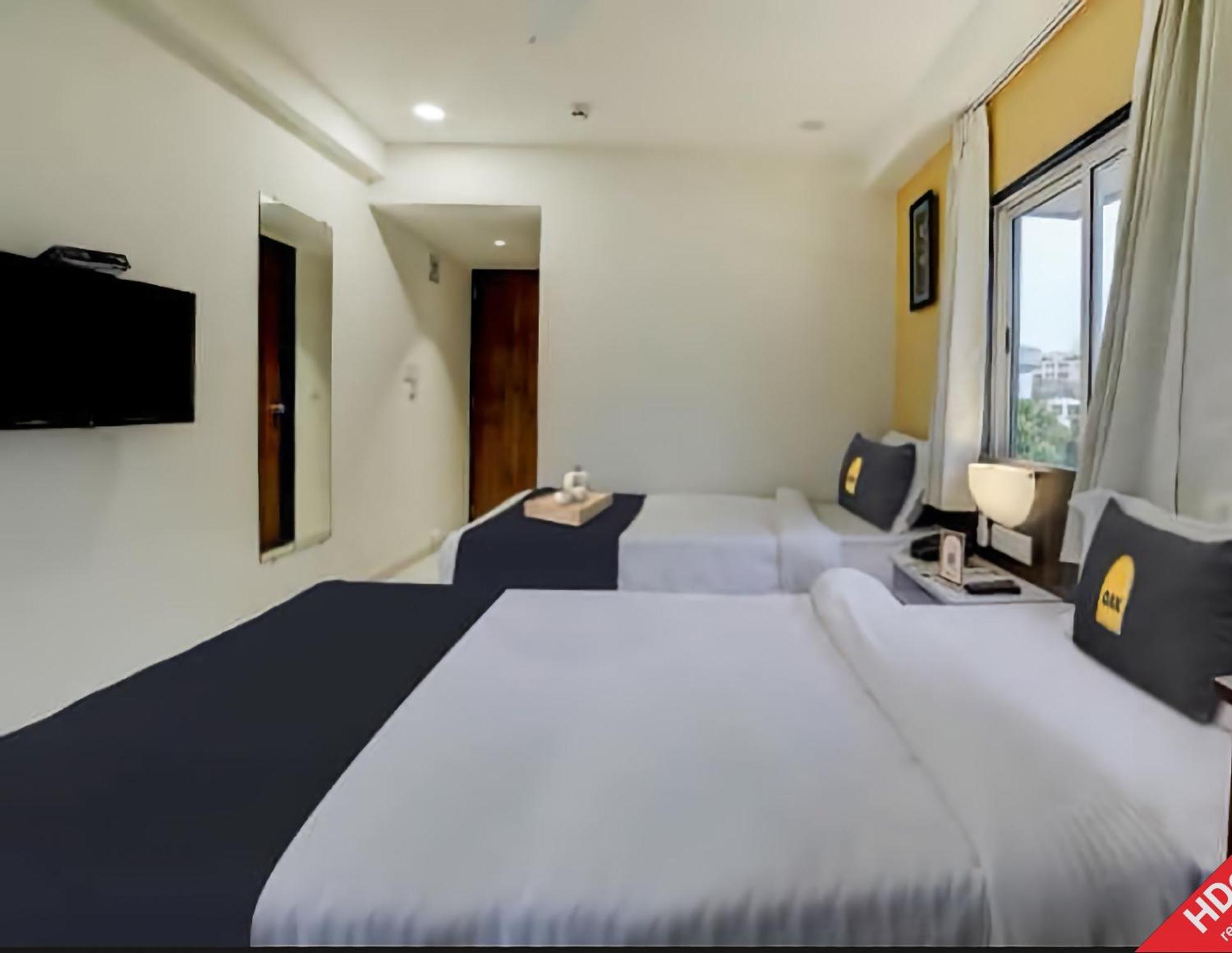 Leo Hotel Ahmedabad Ngoại thất bức ảnh